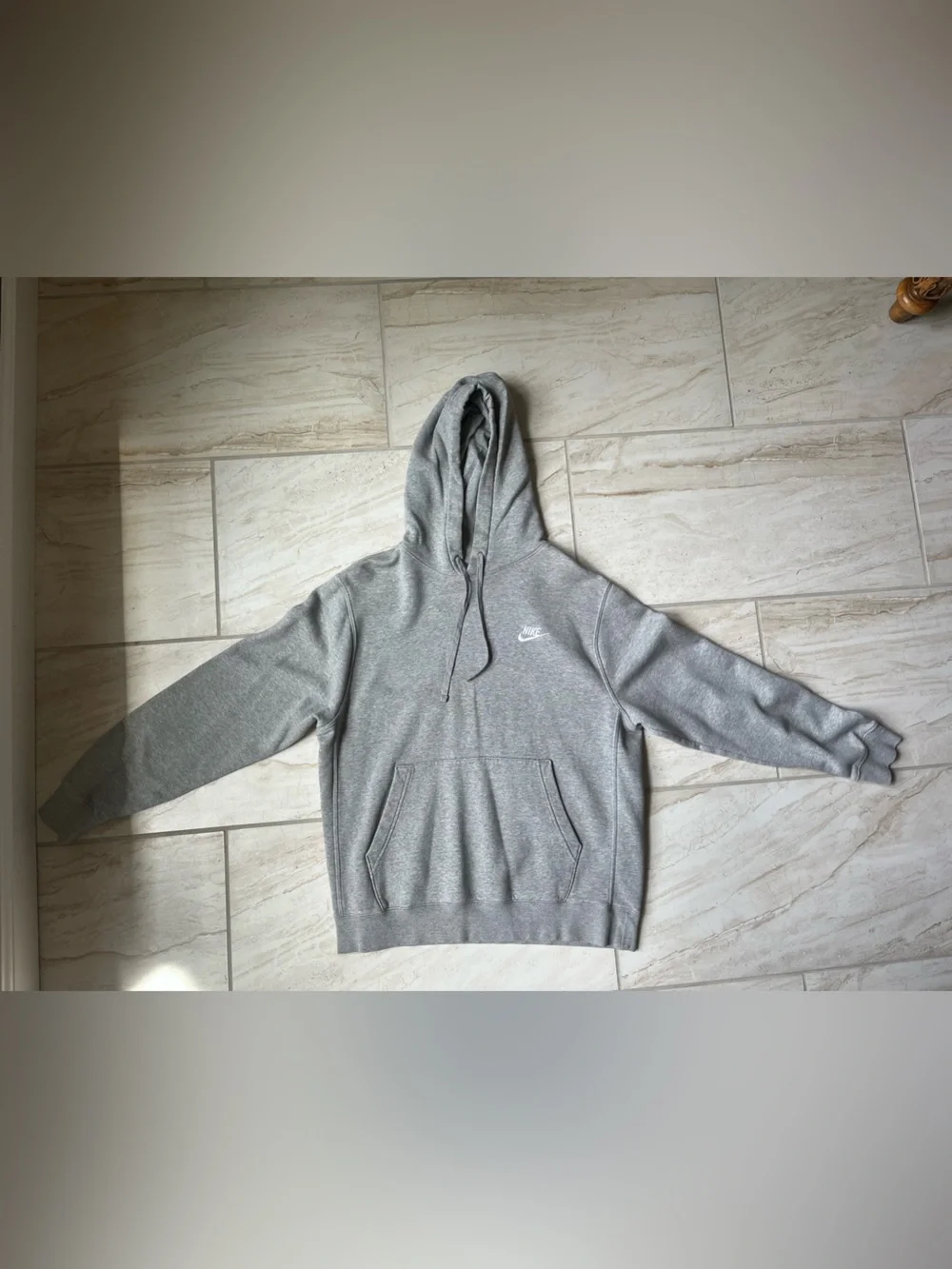 Nike Sportswear Club Fleece Gray Pullover Hoodie Men’s Medium